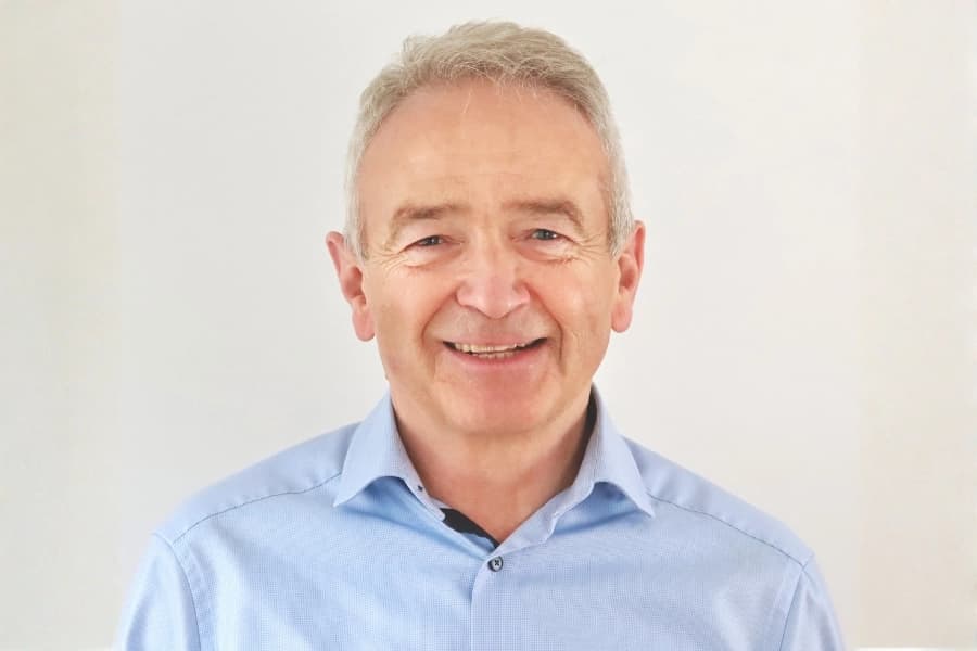 Webinar Speaker H. Bang